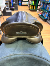 Load image into Gallery viewer, Used 0 Bates Innova Dressage Saddle #27501
