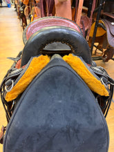 Load image into Gallery viewer, Used 16” Allegany Mountain Endurance Saddle

