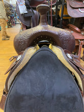 Load image into Gallery viewer, Used 13” Circle Y Western Saddle #24566
