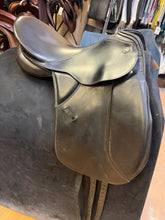 Load image into Gallery viewer, Used 17.5” Kieffer Wein Dressage Saddle #26162
