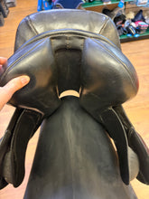 Load image into Gallery viewer, Used 17.5” George Canava Close Contact #29177
