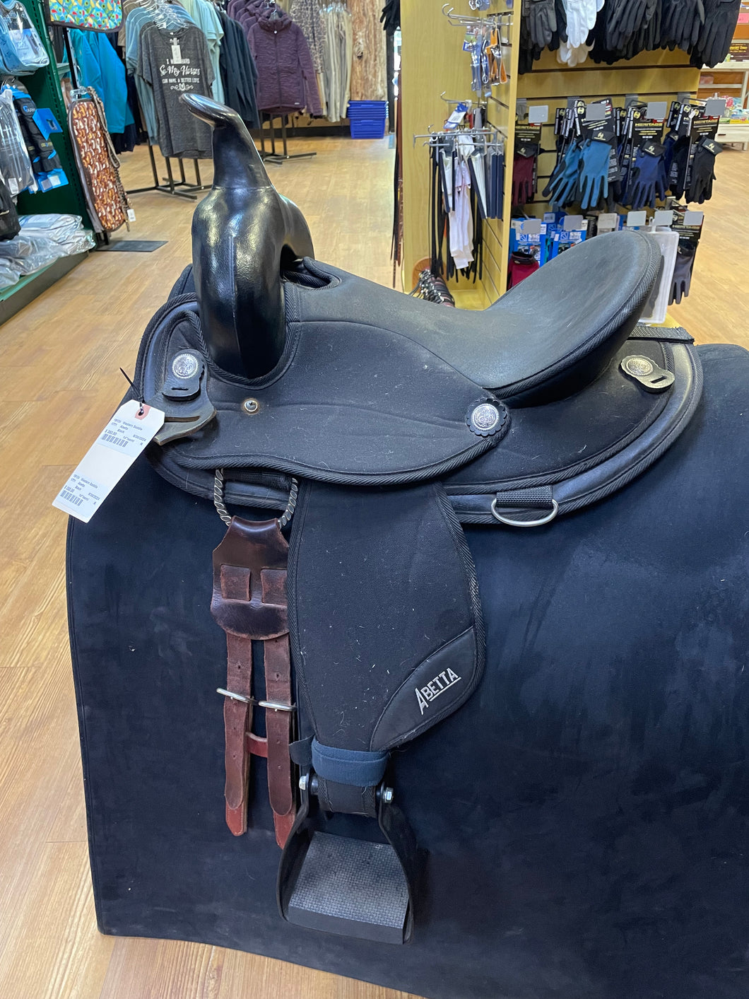 Used 14” Abetta Western Saddle #19124