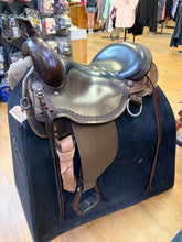 Load image into Gallery viewer, Used 17” High Horse Daisetta Western Saddle
