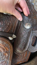 Load image into Gallery viewer, Used 16” Custom Art Vancore Western Saddle #19779
