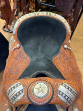 Load image into Gallery viewer, Used 16” Big Horn Congress Western Pleasure Show Saddle #27561
