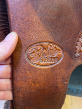 Load image into Gallery viewer, Used 16” Bob’s Doug Milholland Reiner Saddle
