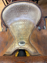 Load image into Gallery viewer, Used 15” Custom Made HR Barrel Saddle #27824
