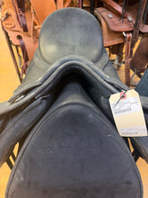 Load image into Gallery viewer, Used 17.5” Wintec Isabelle Dressage Saddle #26631
