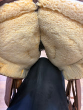 Load image into Gallery viewer, Used 17” Big Horn 176 Western Saddle #28039
