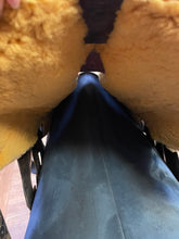 Load image into Gallery viewer, Used 14.5” Martin StingRay Barrel Saddle #24231
