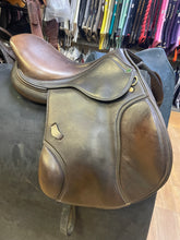 Load image into Gallery viewer, Used 16.5” HDR Calf Skin Close Contact #25372
