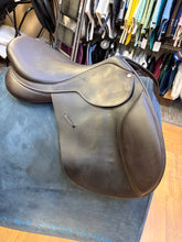 Load image into Gallery viewer, Used 18” Bated Caprilli Classic Close Contact Saddle #27931
