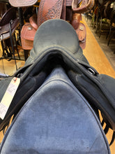 Load image into Gallery viewer, Used 17.5” Wintec Pro Dressage Saddle #24491
