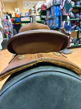 Load image into Gallery viewer, Used 15” High Horse Leona Barrel Saddle #28763

