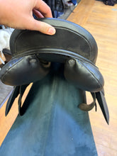 Load image into Gallery viewer, Used 17” HDR Vegan All Purpose Saddle #29243
