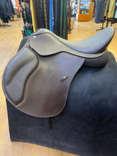 Load image into Gallery viewer, Used 18” Wintec All Purpose Saddle #23684
