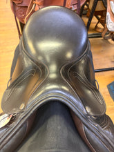 Load image into Gallery viewer, Used 17.5” Adam Ellis Close Contact #27862
