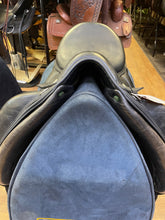 Load image into Gallery viewer, Used 17.5” Devoucoux Mikila Dressage saddle #24096
