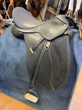 Load image into Gallery viewer, Used 17” Wintec 500 All Purpose Saddle #26119
