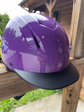 Load image into Gallery viewer, Ovation Sphero Helmet BM
