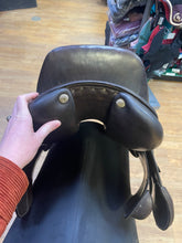 Load image into Gallery viewer, Used 16.5” HDR Calf Skin Close Contact #25372
