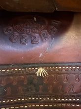 Load image into Gallery viewer, Used 16” Billy Cook Cutting Western Saddle #28497
