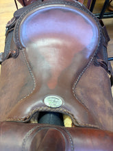 Load image into Gallery viewer, Used 16” Billy Cook Cutting Western Saddle #28497
