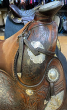 Load image into Gallery viewer, Used 16” Custom Art Vancore Western Saddle #19779
