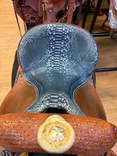 Load image into Gallery viewer, Used 14” Nash Barrel Western Saddle #28341

