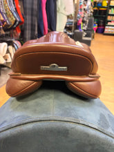 Load image into Gallery viewer, Used 17” Bates Elevation Plus Leather #28190
