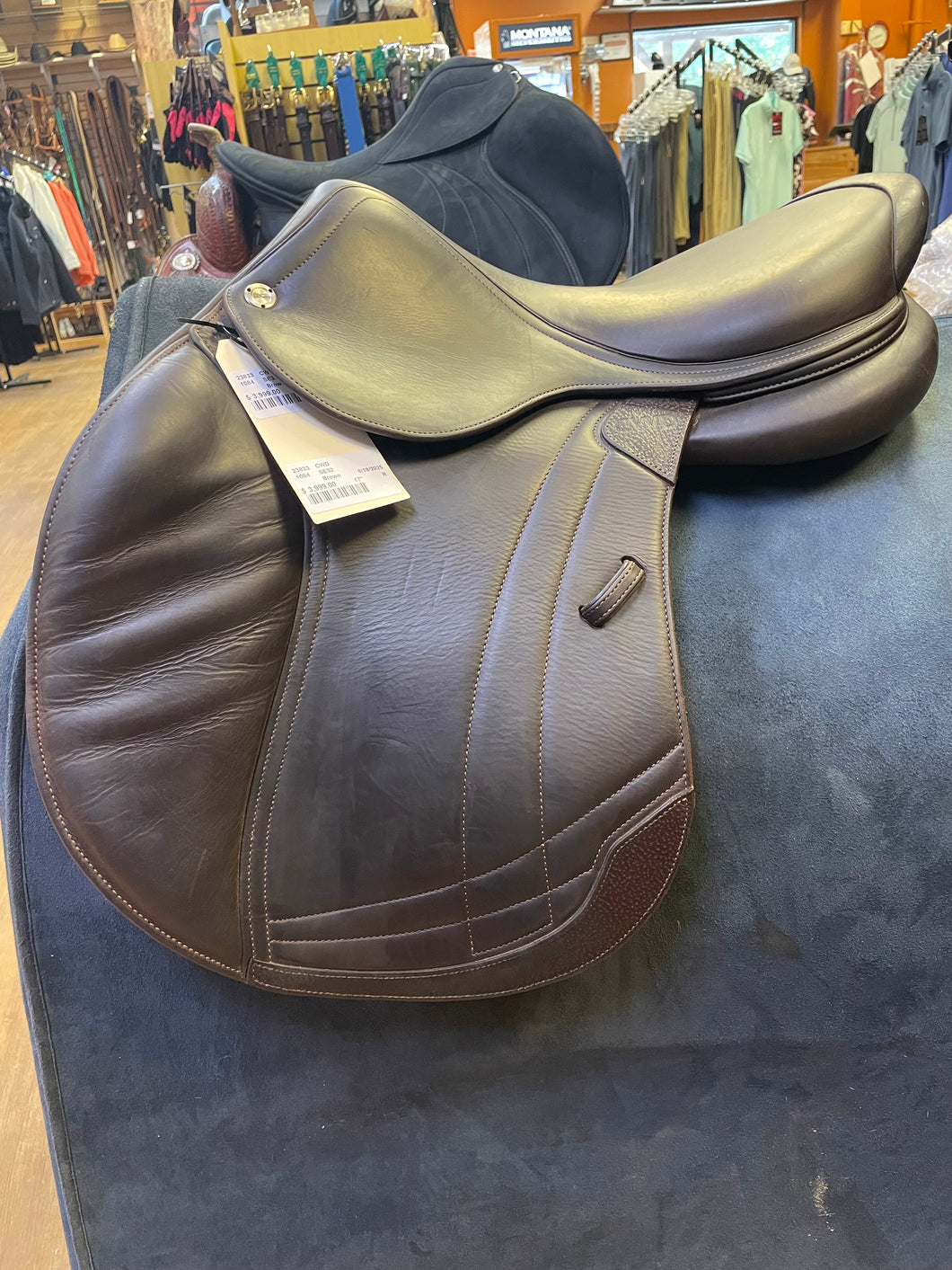 Used 17” CWD 2G Close Contact Saddle #23833