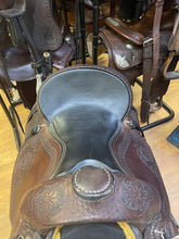 Load image into Gallery viewer, Used 16” Dakota Western Trail Saddle #20336
