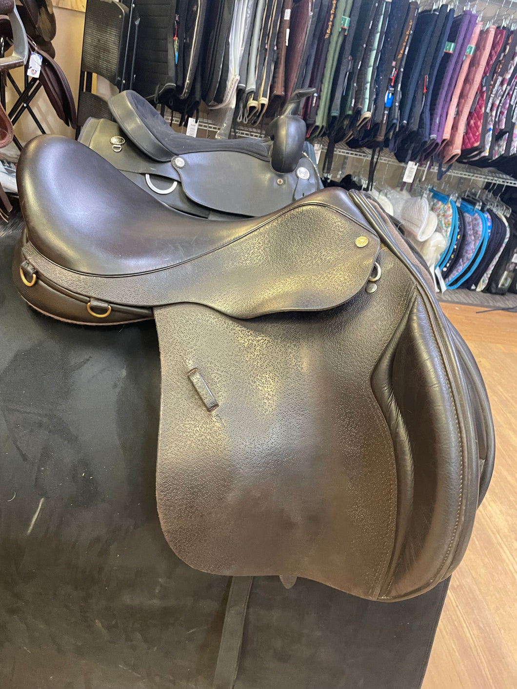 Used 18.5” Black Country Wexford #22412