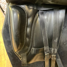 Load image into Gallery viewer, Used 18” Albion SKL Dressage Saddle #14463
