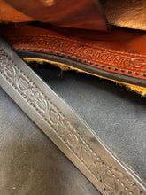 Load image into Gallery viewer, Used 16” Allegany Mountain Endurance Saddle
