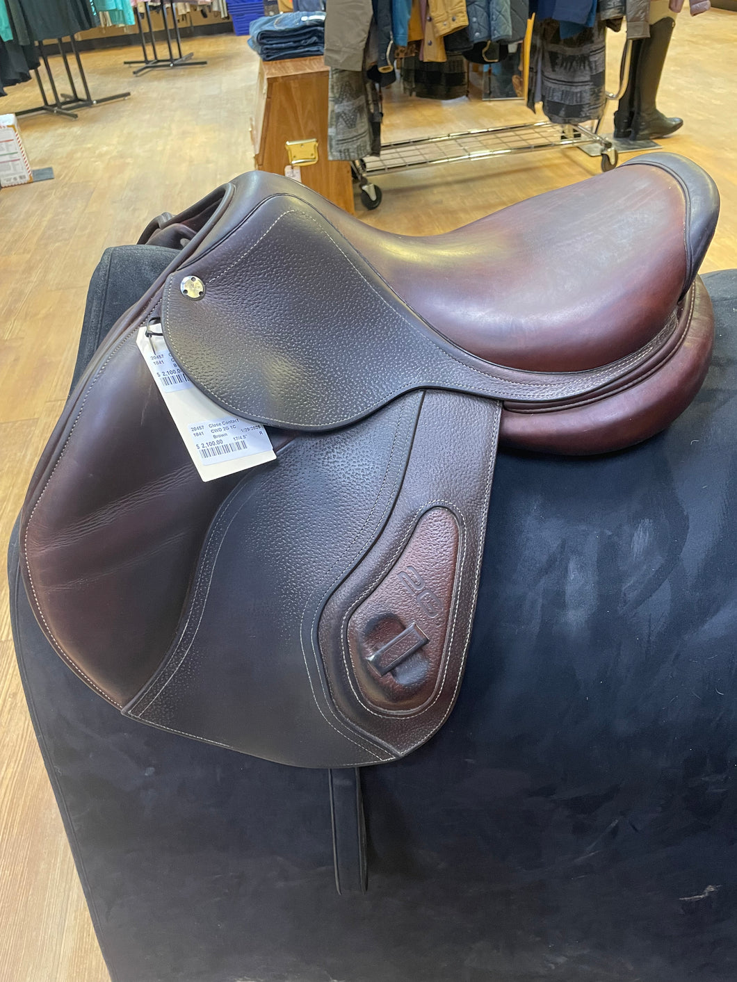 Used 17” CWD 2G Close Contact Saddle #20456