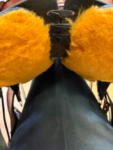 Load image into Gallery viewer, Used 16” Allegany Mountain Endurance Saddle
