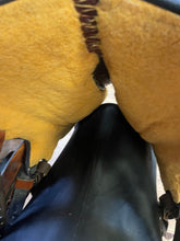 Load image into Gallery viewer, Used 16” Circle Y Kendra Mounted Saddle
