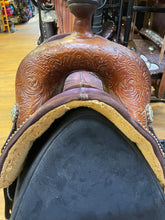 Load image into Gallery viewer, Used 14” Tammy Fisher Purple Crystal Treeless Barrel Saddle #19017
