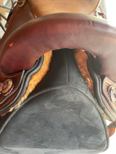 Load image into Gallery viewer, Used 17” Circle Y Grey Forest Trail Endurance Saddle #18223
