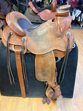 Load image into Gallery viewer, Used 16" Masters Collection FX Wade Western Saddle
