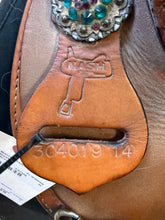 Load image into Gallery viewer, Used 14” Nash Barrel Western Saddle #28341
