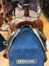 Load image into Gallery viewer, Used 16” Rocking R Ranch Saddle #28932
