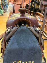 Load image into Gallery viewer, Used 17.5” Tucker Trail Western Saddle #28606
