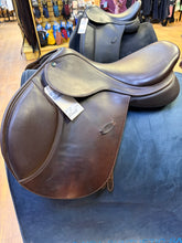 Load image into Gallery viewer, Used 16.5” Arena Close Contact #27499
