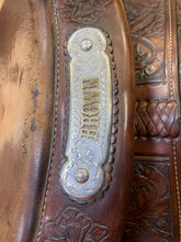 Load image into Gallery viewer, Used 16” Custom Art Vancore Western Saddle #19779
