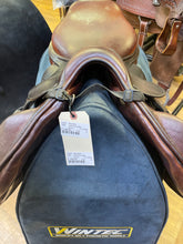 Load image into Gallery viewer, Used 17.5” CWD Monoflap Jumping Saddle #23227
