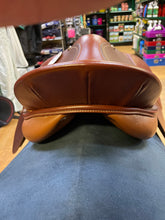 Load image into Gallery viewer, Used HDR 17” Club All Purpose Saddle #18126
