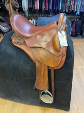 Load image into Gallery viewer, Used 16” Sommer Spirit Endurance Saddle #19220
