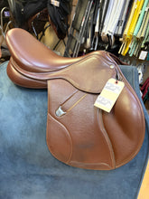 Load image into Gallery viewer, Used 17” Bates Elevation Plus Leather #28190
